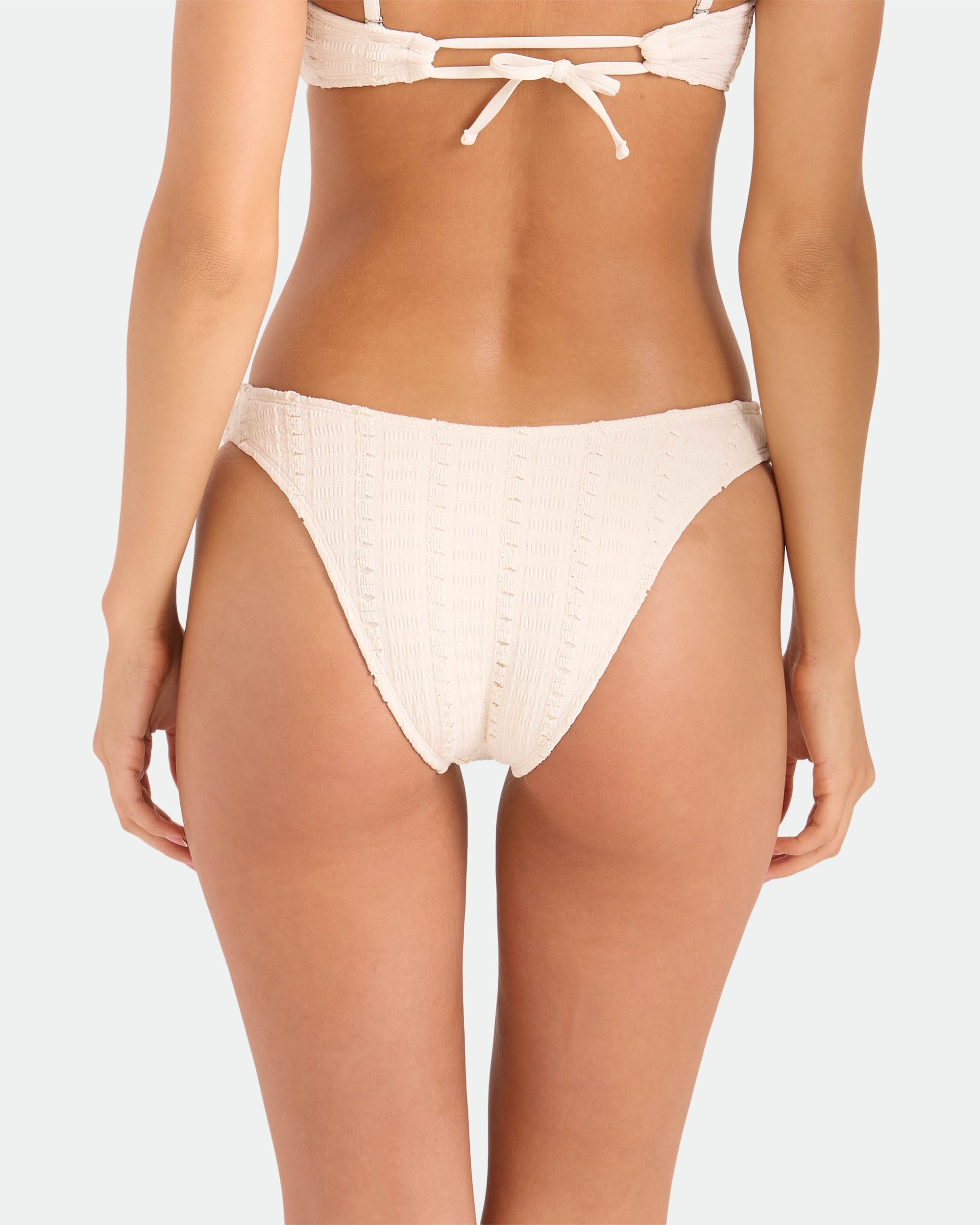 Women's Coco Low Tide 90S V Bottom Skimpy - Image 2