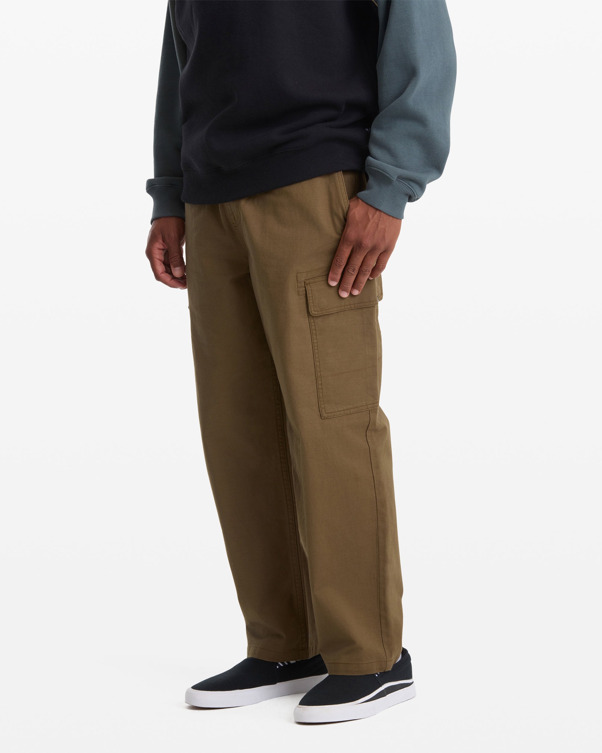 Men's Billow Tapered Cargo Pants - Image 4