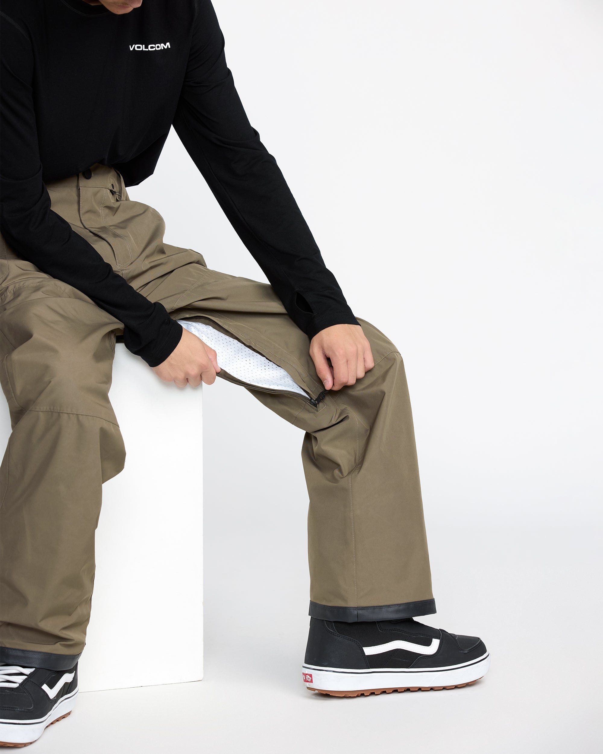 Men's Dua Gore-Tex Pants - Image 6